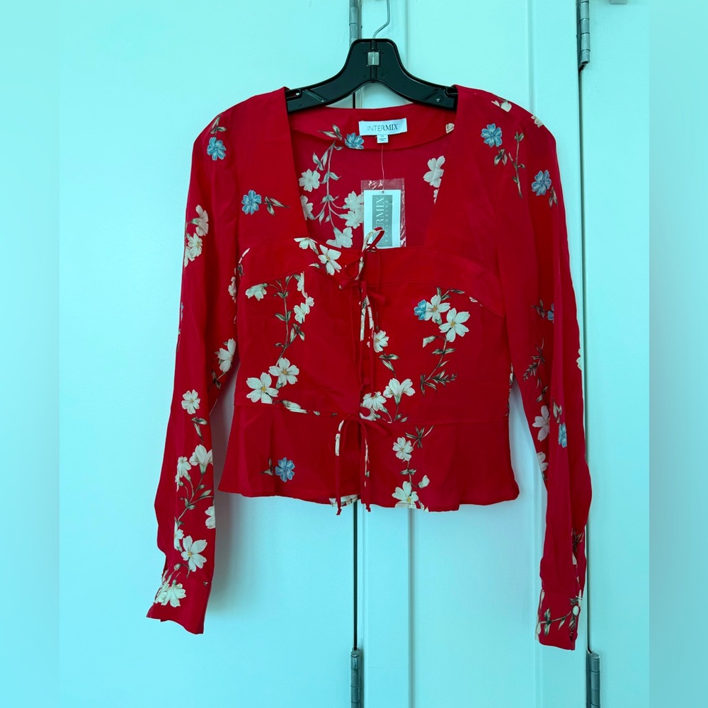 New INTERMIX Pia Red Floral Silk LS Blouse w TAGS